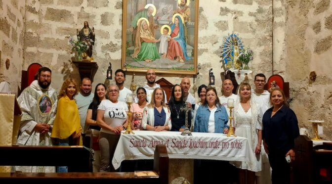 ¡Cristo Rey con feligreses!