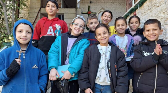 A pesar de todo, siempre vuelven a sonreír…